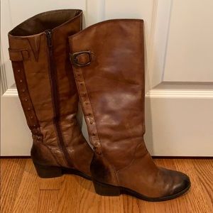 Arturo Chiang riding boots